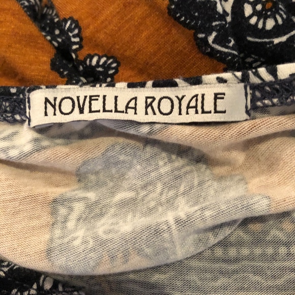 novella royale dress - Picture 5 of 5